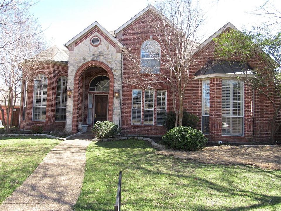 1st image of 600 Granbury Dr