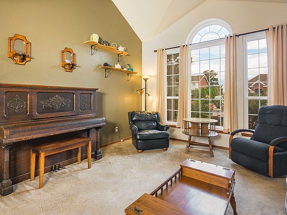5th image of 4309 Rosecliff Ave NW