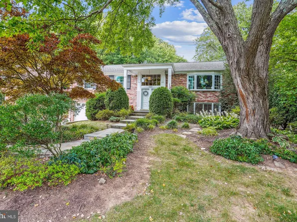 1320 Elsinore Ave, Mc Lean, VA 22102