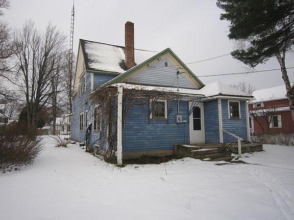 3rd image of 209 W Truman St