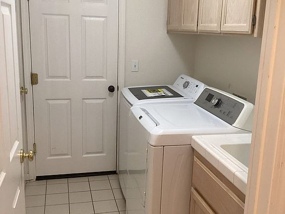 4th image of 2606 Guynn Ave