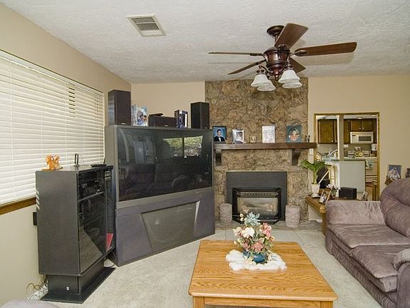 Cozy Family roomGreat 