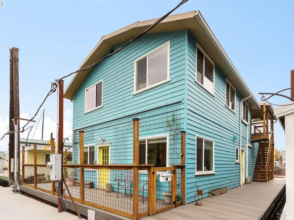 429 N Bridgeton Rd Slip 3, Portland, OR 97217