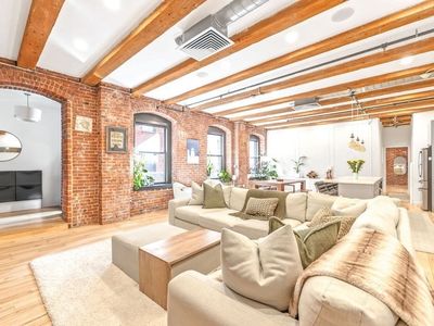 21 Wormwood St #316 & 318, Boston, MA, 02210