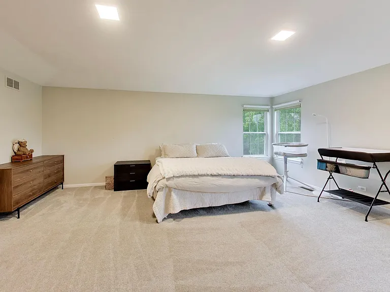 18768 Highfield Dr W — Photo 25