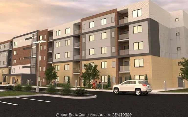 2600 Sandwich West Pkwy #503 — Photo 2