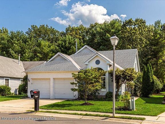 4th image of 1774 Sweetbay Dr