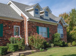 524 Navaho Rd, Shelbyville, KY 40065