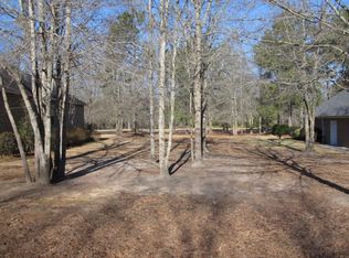 41 Lake Arbu Dr, Manning, SC 29102