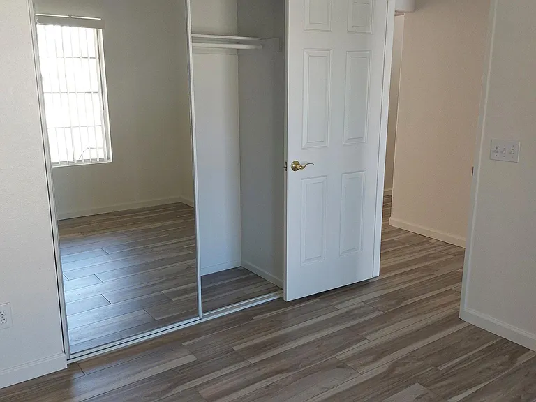 79315 Desert Wind Ct — Photo 18