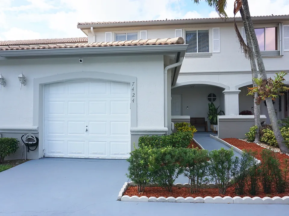 7424 SW 162nd Pl