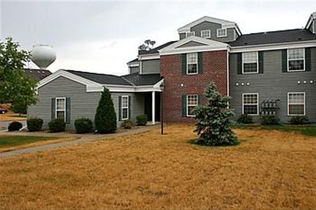 2nd image of 5437 Congress Ave
