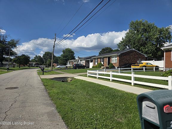 2nd image of 288 S Steedland Dr