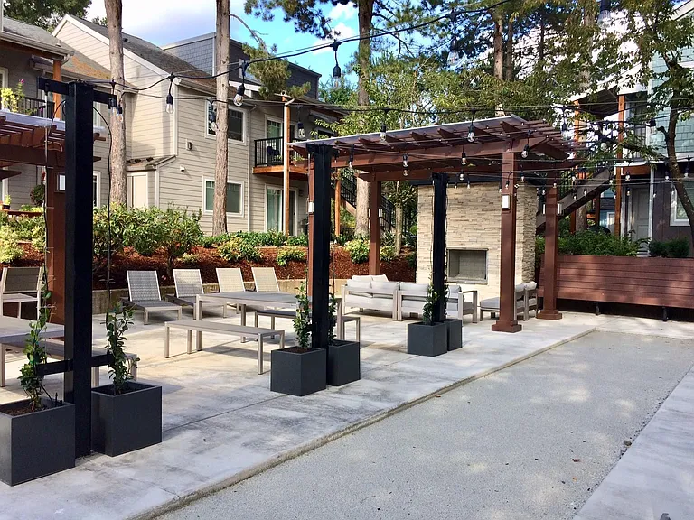 Commons at Redwood Creek — Photo 18