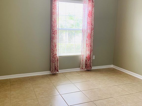 3rd image of 3807 Enchantment Ln