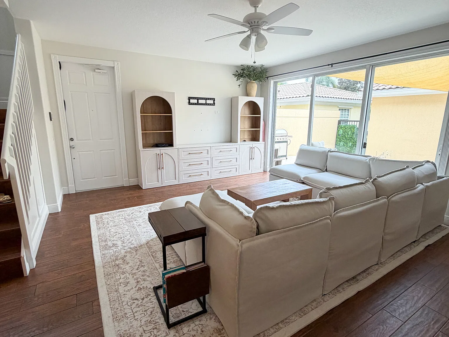 3 bed, 1830 sqft, $4,100 — Photo 3