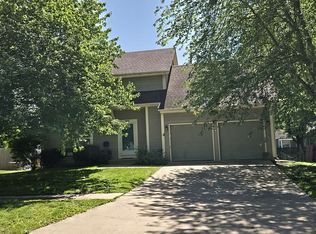 613 N Cedar St, Gardner, KS 66030