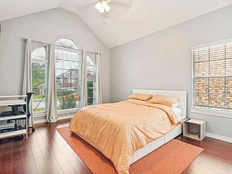7013 Lo Chalmers Ln — Photo 12