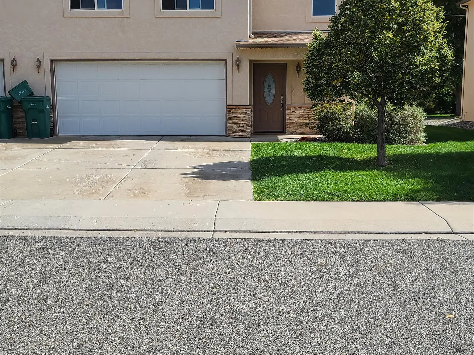 807 Montclair Drive - 1 — Photo 1