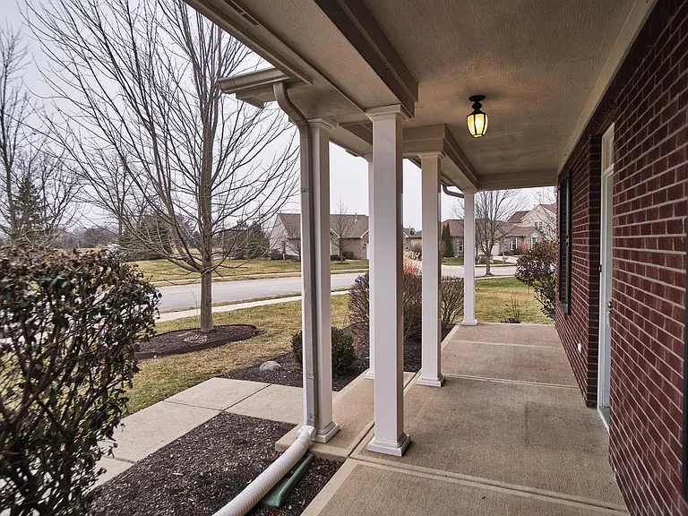 11080 McDowell Dr — Photo 2