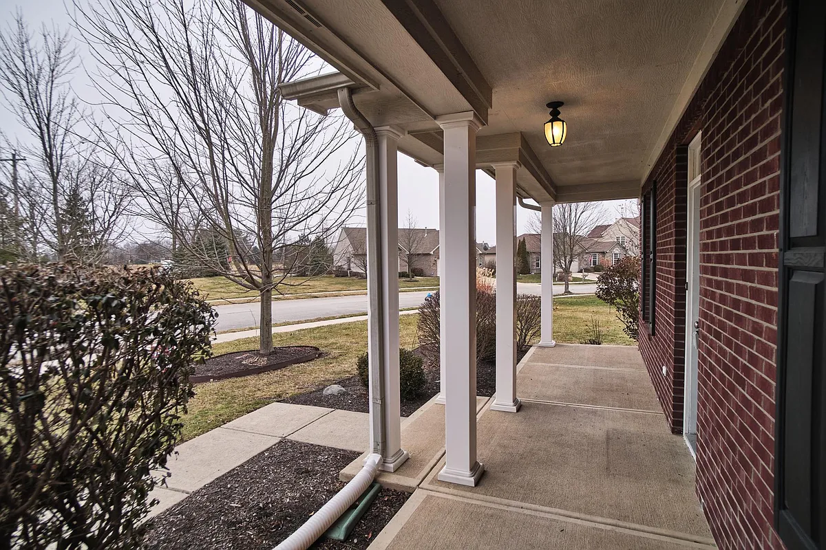 Building Photo - 11080 McDowell Dr