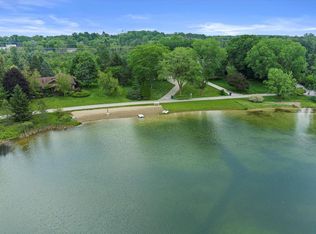 1944 Maple Rd, Grafton, WI 53024