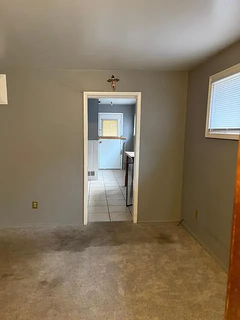 2 bed, 736 sqft, $1,200 — Photo 3