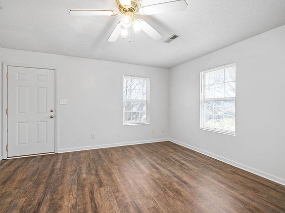 2nd image of 3240 Tower Dr #8