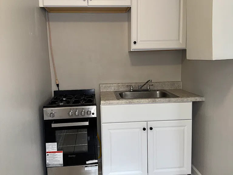 6818-2 N Wayne Ave #111 — Photo 12