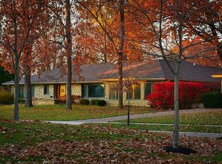 2440 Canterbury Rd, Columbus, OH 43221