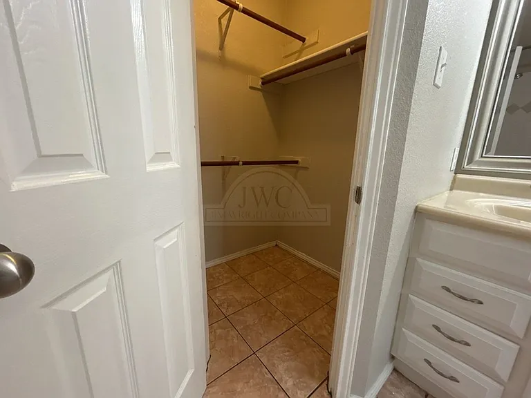 4507 Lonesome Dove Dr — Photo 19