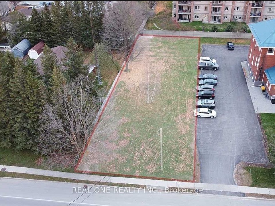2nd image of 25 Yonge St N