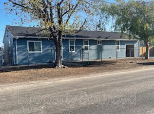 1855 Rainbow Ln, Modesto, CA 95351