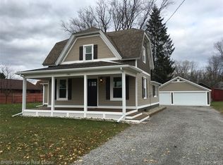 1301 Byron Rd, Howell, MI 48843