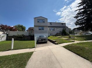 240 Harold St, Staten Island, NY 10314