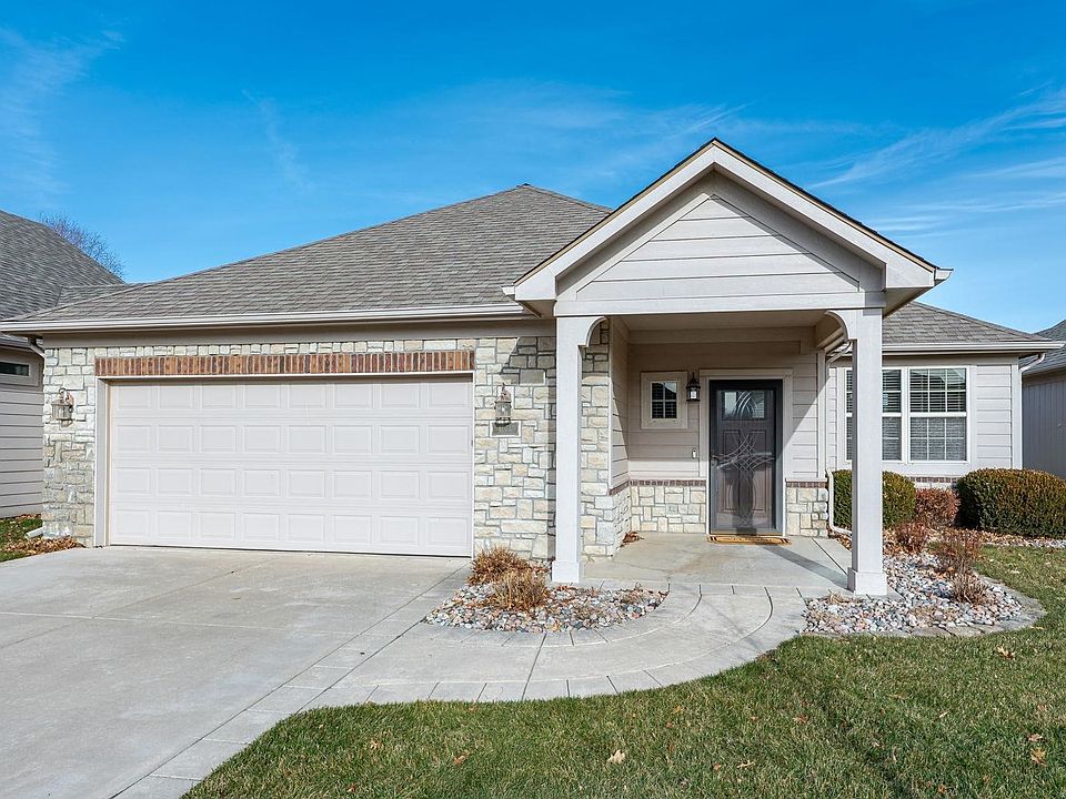 1st image of 4074 N Goldenrod Ct