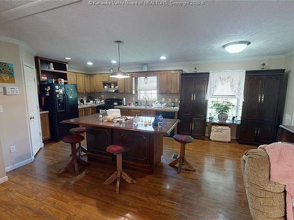 4th image of 125 Coleman St