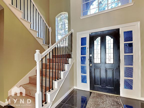 2nd image of 2219 Garden Terrace Dr