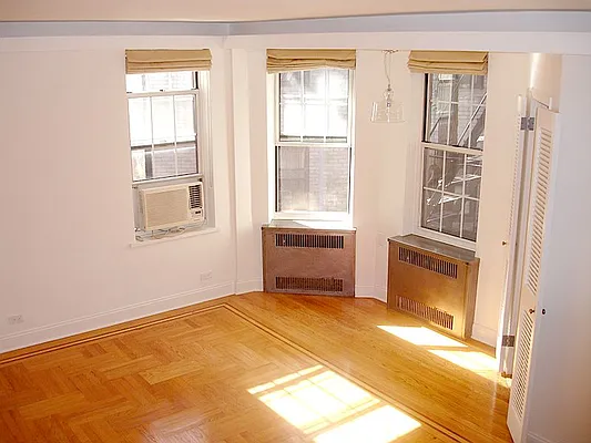 Rented by Minetta Lane Realty Corp | media 16