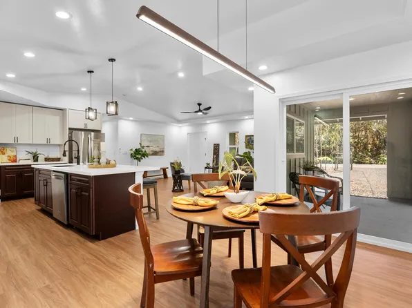 11-3790 9th St, Volcano, HI 96785
