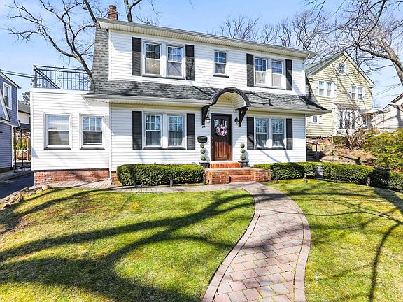 3rd image of 257 Union Ave