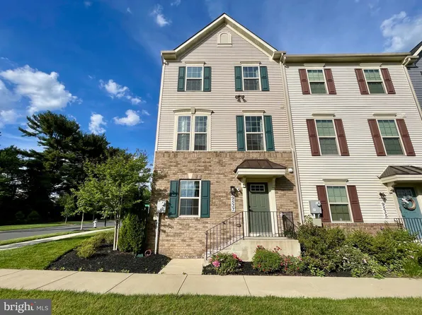 9537 Tall Oaks Rd, Montgomery Village, MD 20886