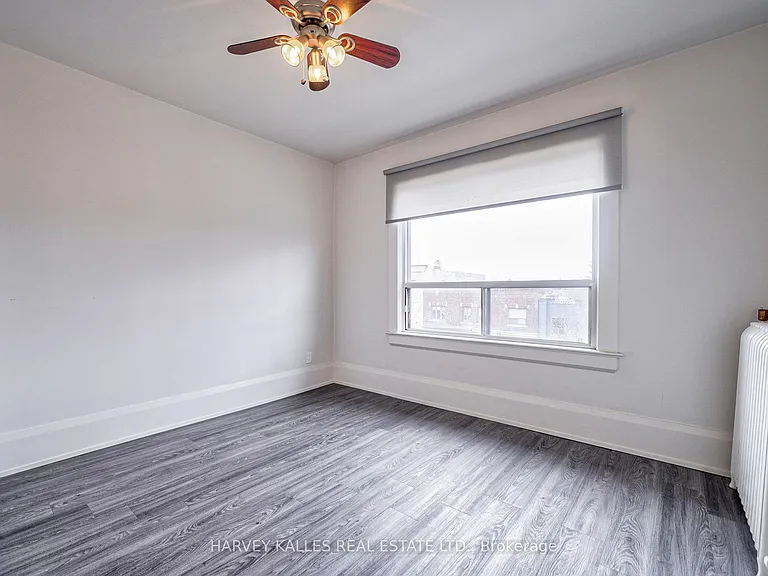 1074 Saint Clair Ave W #4 — Photo 28