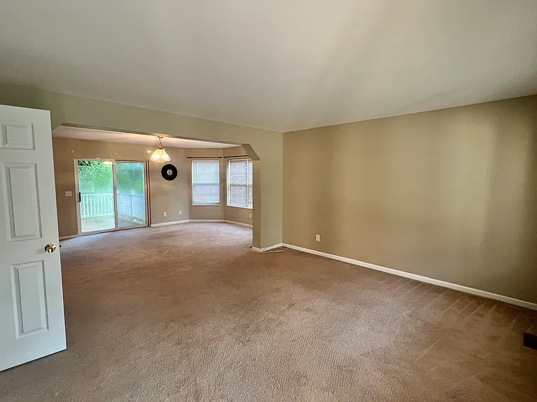 3745 Lemay Woods Dr — Photo 2