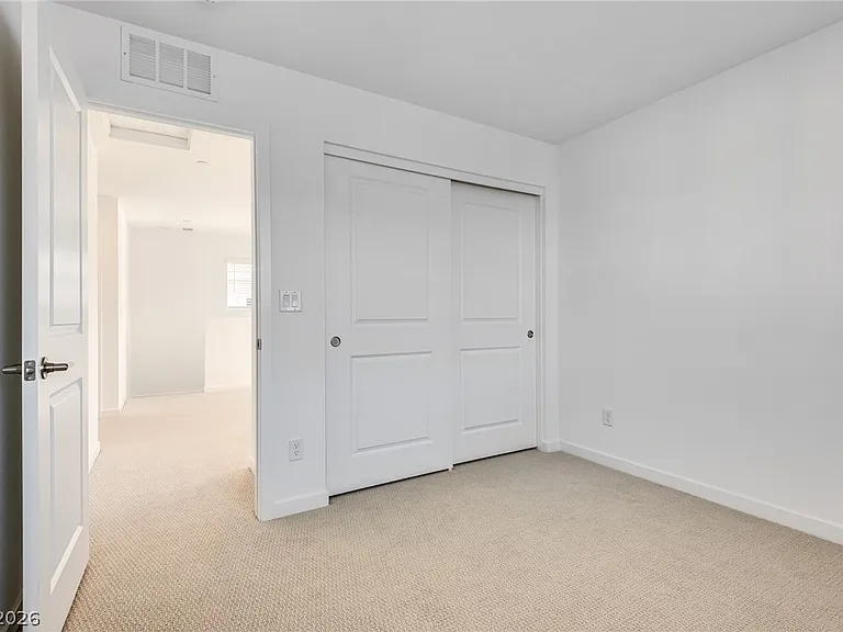 10733 Rhinehill Ave — Photo 11