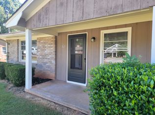 365 Cobb St, Jefferson, GA 30549