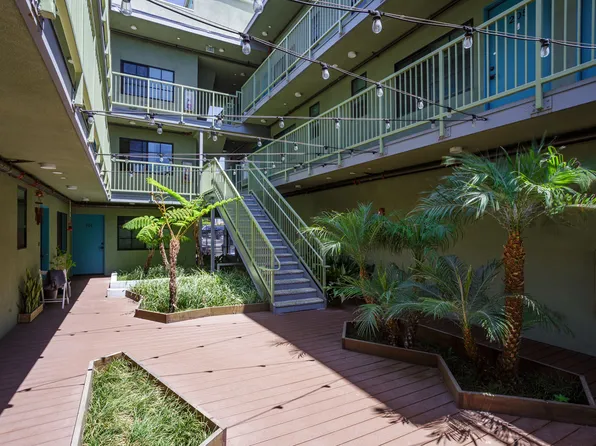 1660 Ocean Ave Unit 201, Santa Monica, CA 90401
