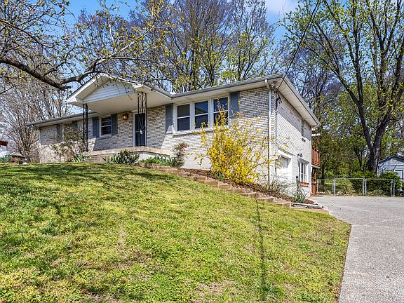 2nd image of 602 Glenpark Dr