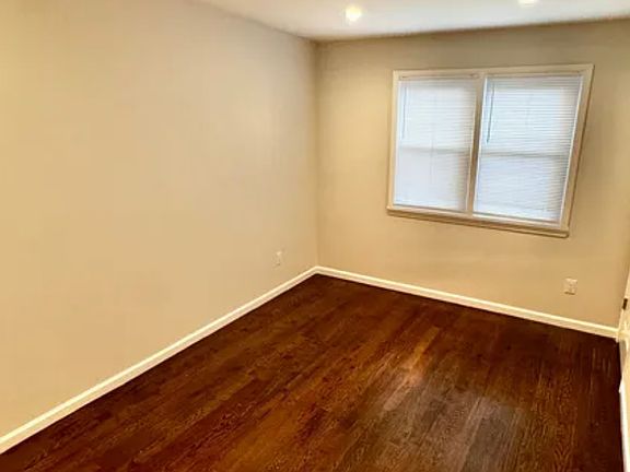 5th image of 14 Marion Pl Floor 2