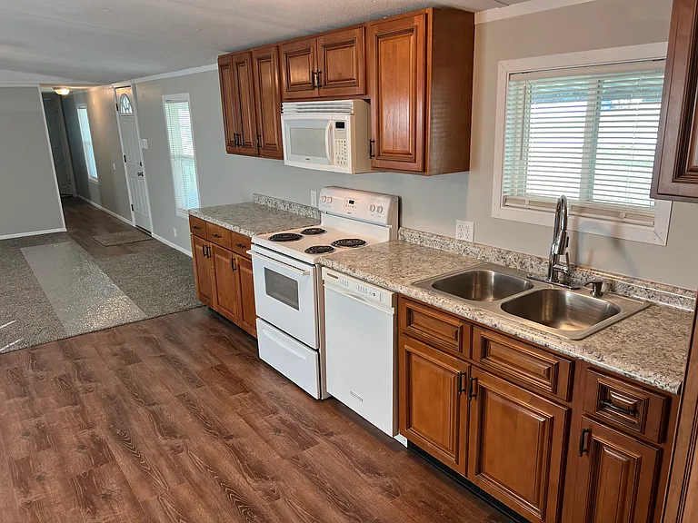 36 Fox Valley Ct — Photo 8